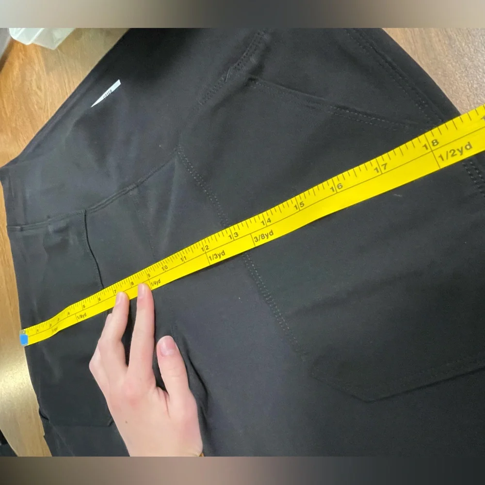 Carhartt workwear leggings with pockets - EUC - Picture 5 of 8